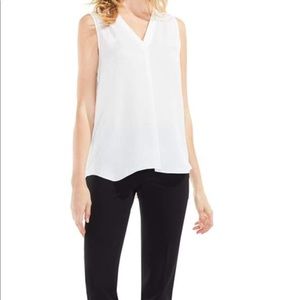 White Vince sleeveless blouse 👚